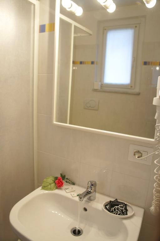 Camere Delfini Παλμανόβα Εξωτερικό φωτογραφία